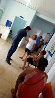 Prefeito visita UBS e conversa com população